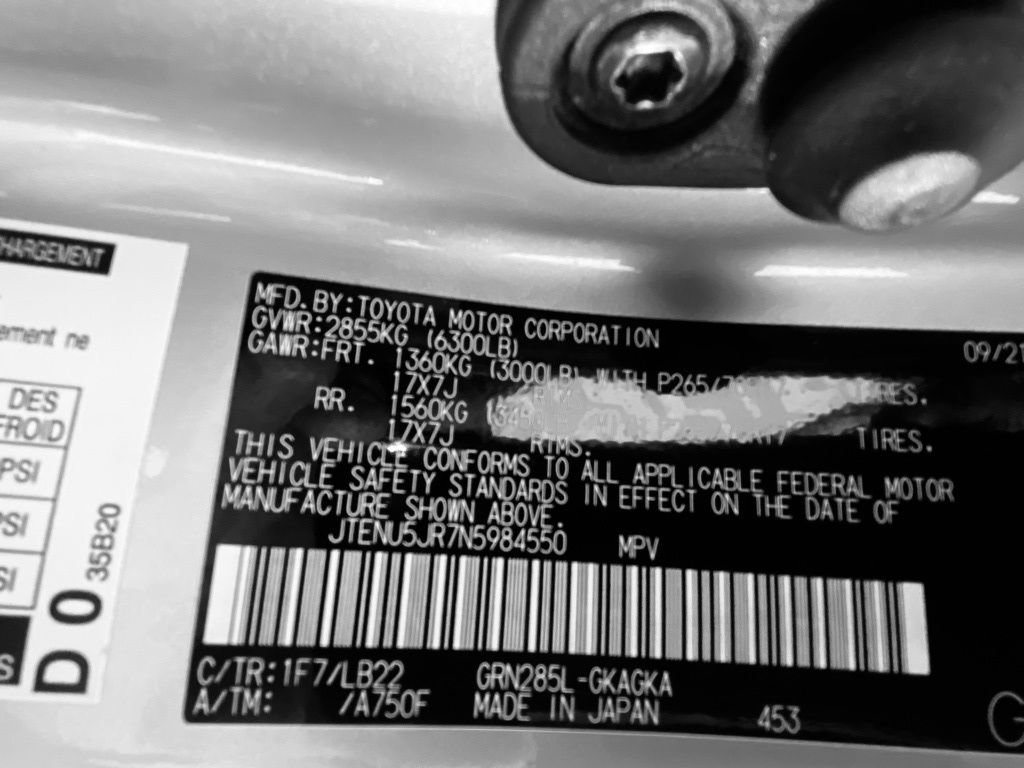 Used 2022 Toyota 4Runner SR5 Premium w/ Moonroof Package image 33