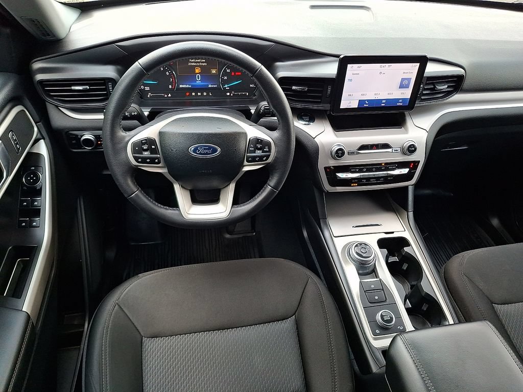Certified 2023 Ford Explorer XLT AWD/4WD image 2