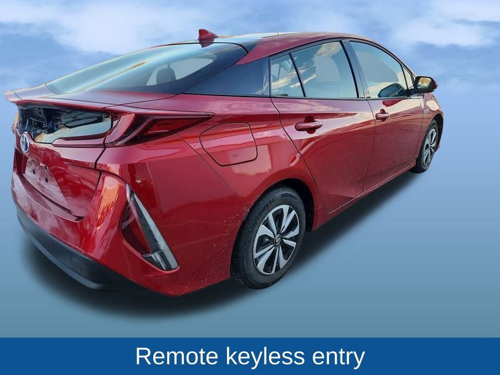 Used 2017 Toyota Prius Prime Premium image 5