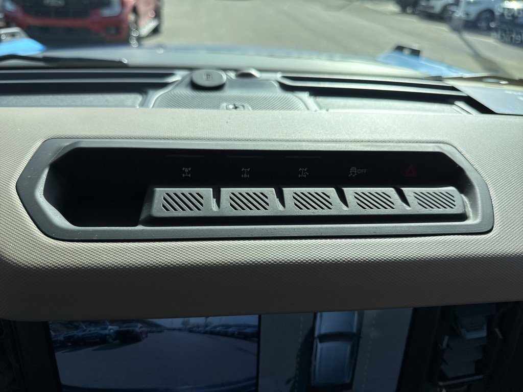 Certified 2022 Ford Bronco Wildtrak image 28