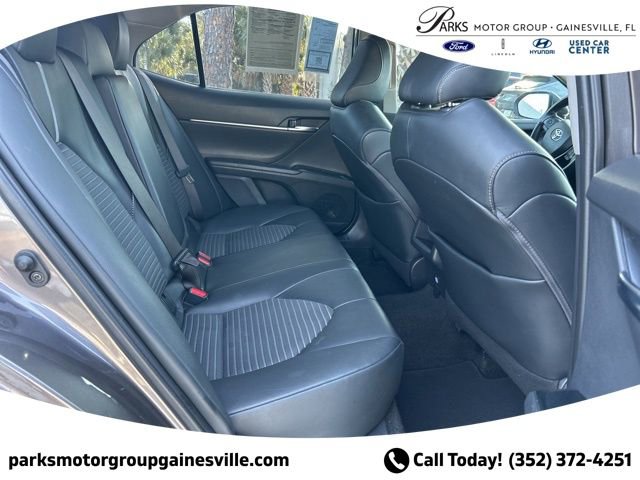 Used 2020 Toyota Camry SE FWD image 13