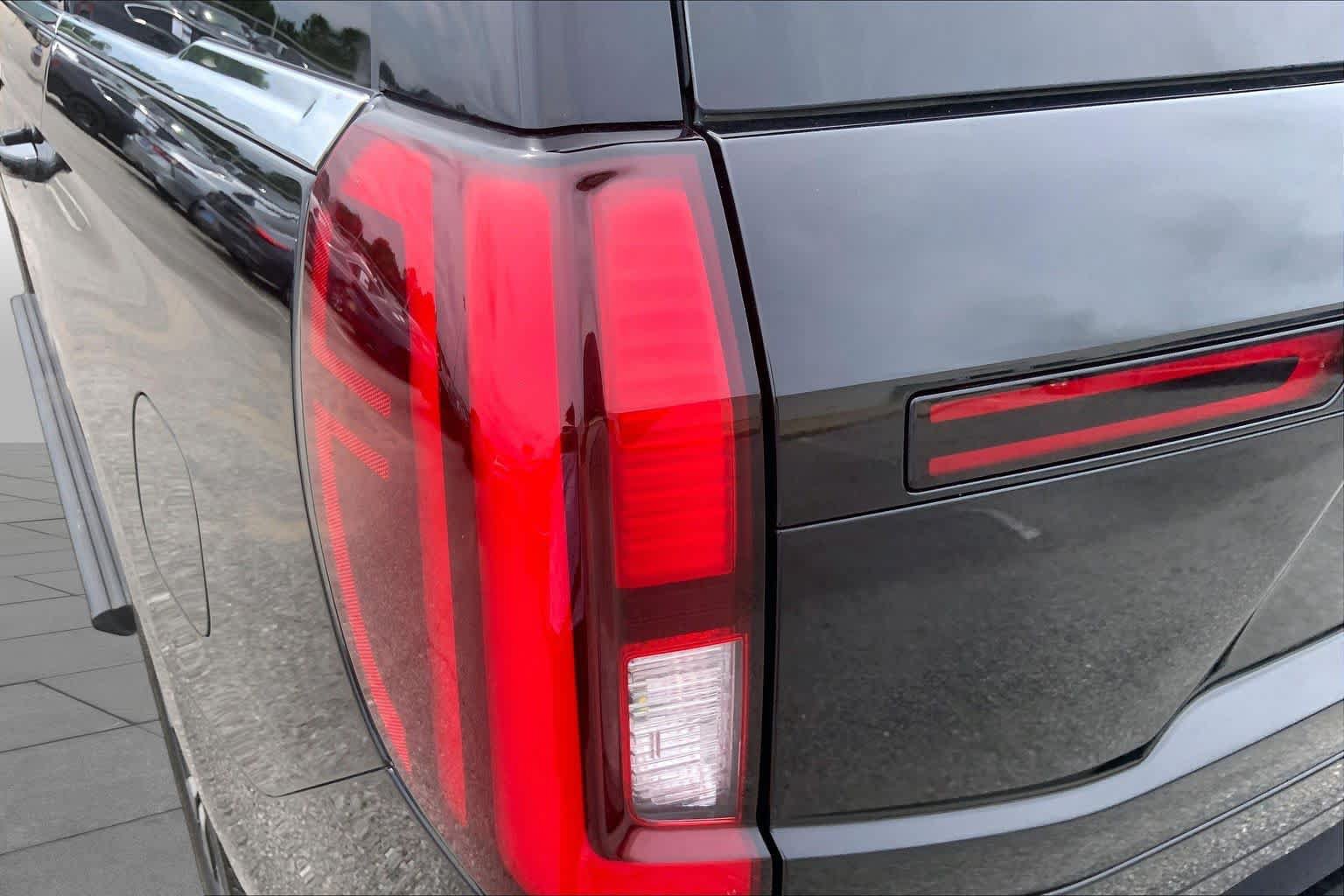 Certified 2025 Ford Expedition Platinum w/ Driver's Package AWD/4WD image 29