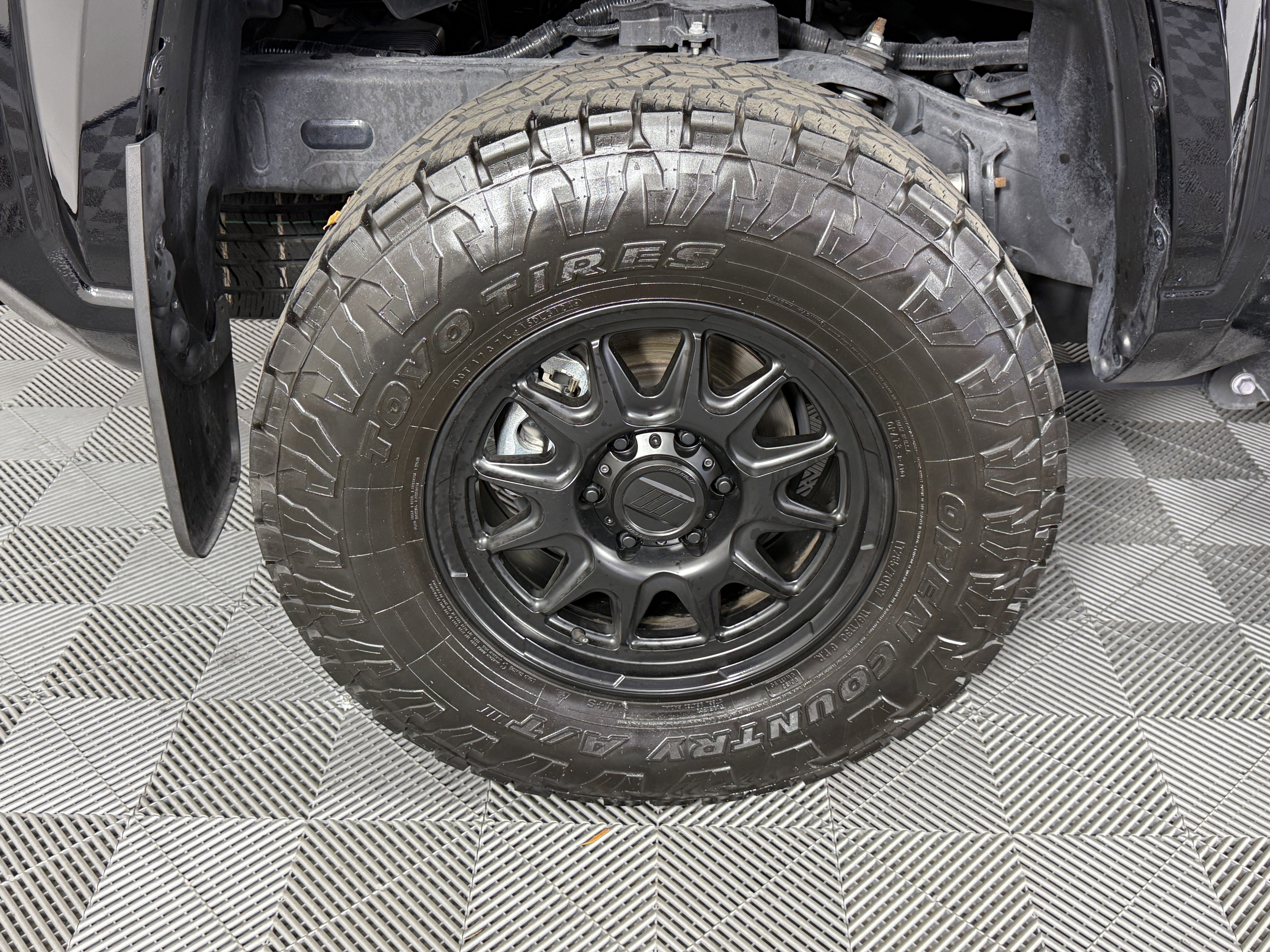 Used 2024 Toyota Tacoma SR5 w/ SR5 Upgrade Package image 12