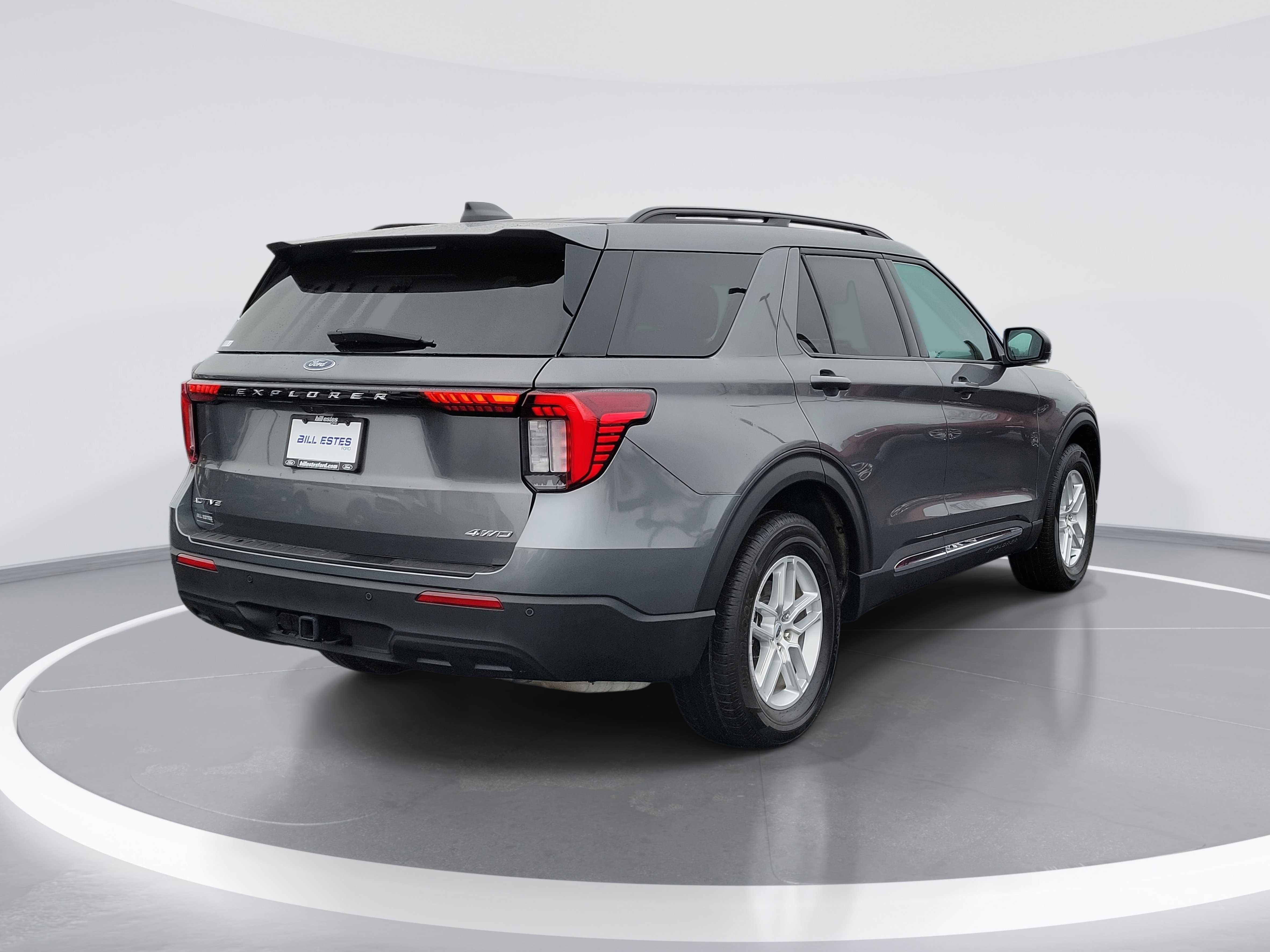 Certified 2025 Ford Explorer Active image 3
