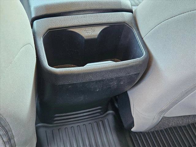 Used 2021 Toyota Tacoma SR5 AWD/4WD image 16