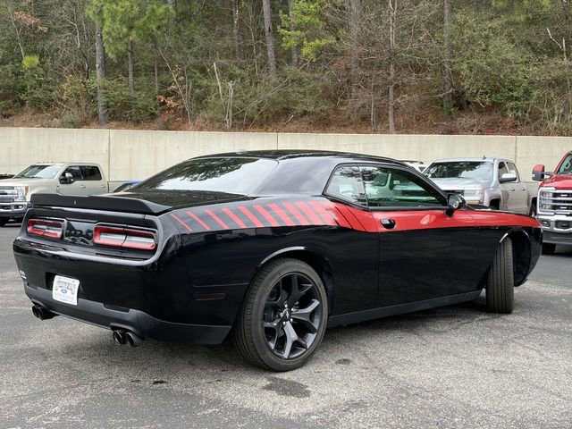Used 2020 Dodge Challenger SXT w/ Blacktop Package image 5