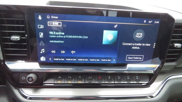 Used 2022 Chevrolet Silverado 1500 ZR2 w/ Technology Package image 13