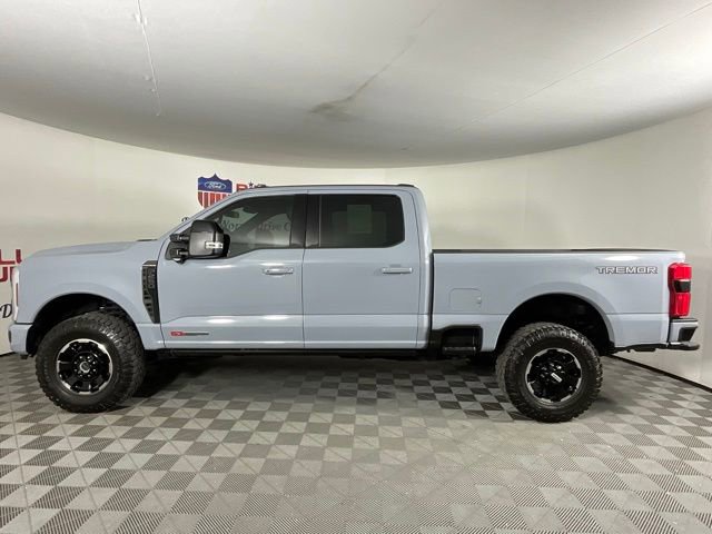Certified 2025 Ford F250 Platinum w/ Tremor Off-Road Package image 6
