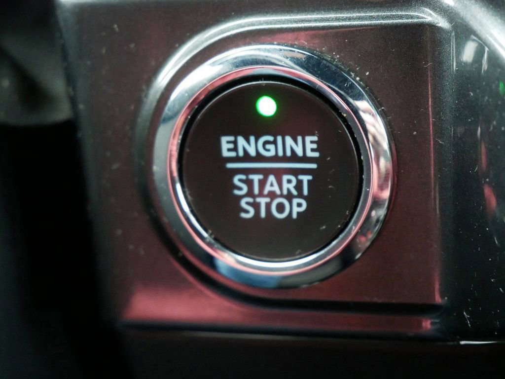 Certified 2022 Ford F150 XLT w/ Equipment Group 302A High image 23