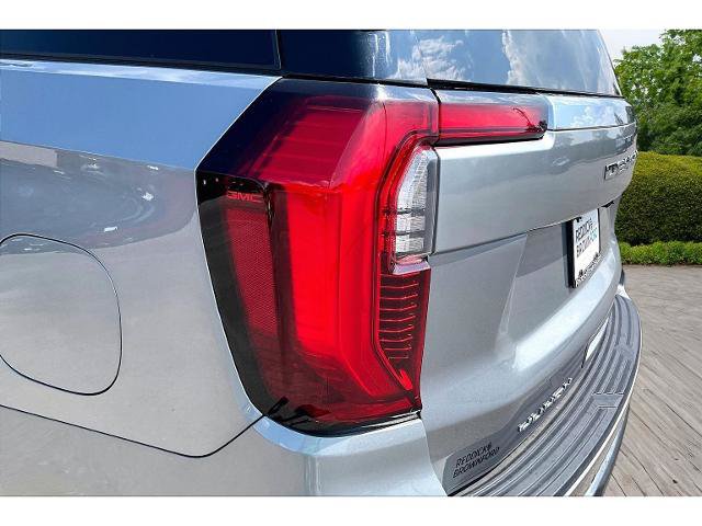 Used 2025 GMC Yukon Denali AWD/4WD image 21