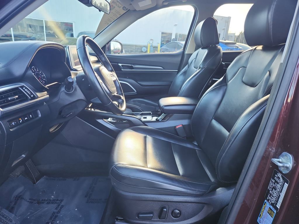 Used 2022 Kia Telluride S image 6