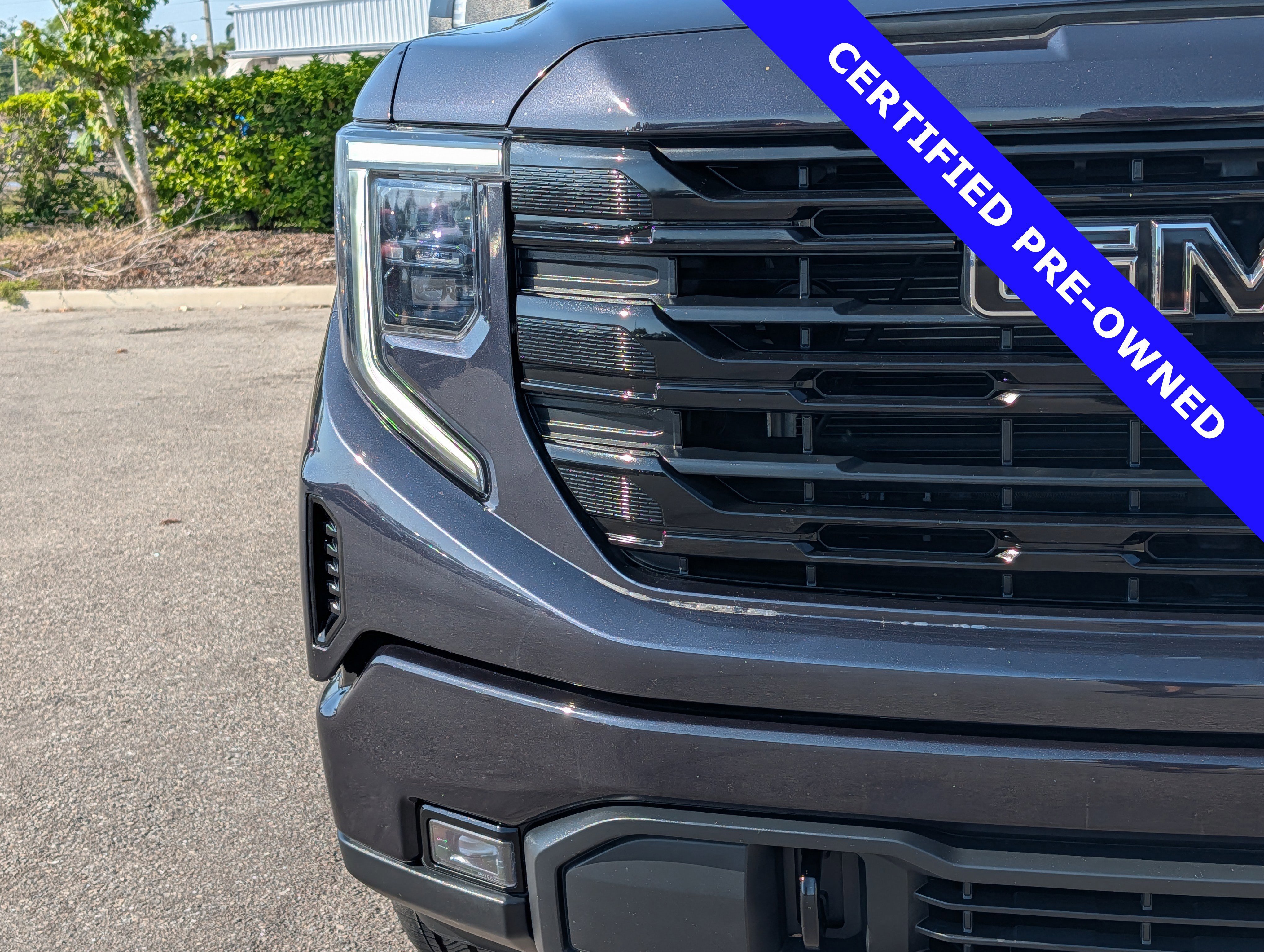 Used 2022 GMC Sierra 1500 Elevation w/ Elevation Premium Package image 9