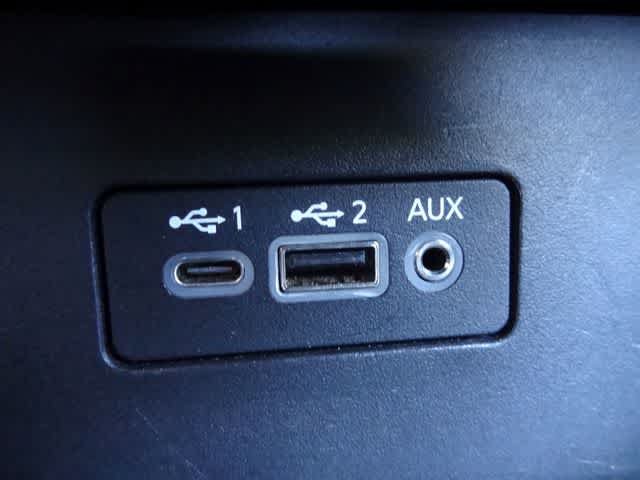 Used 2023 Nissan Altima 2.5 SV FWD image 24