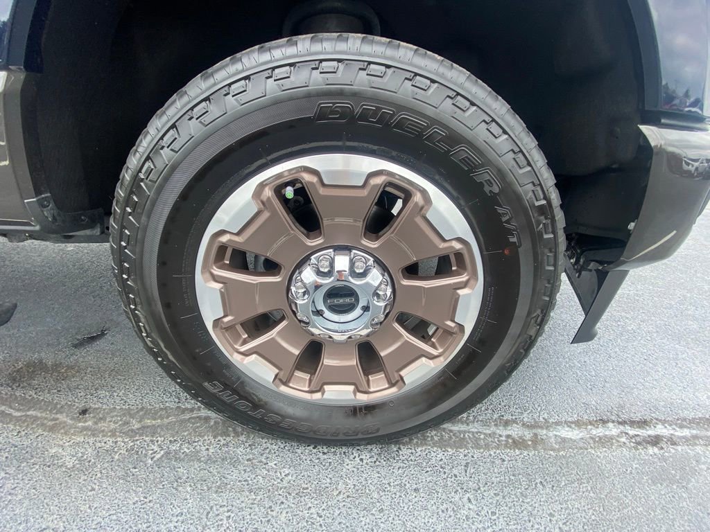 Certified 2025 Ford F250 King Ranch AWD/4WD image 28