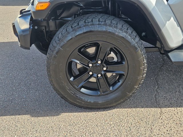 Used 2021 Jeep Wrangler Unlimited Sahara image 24