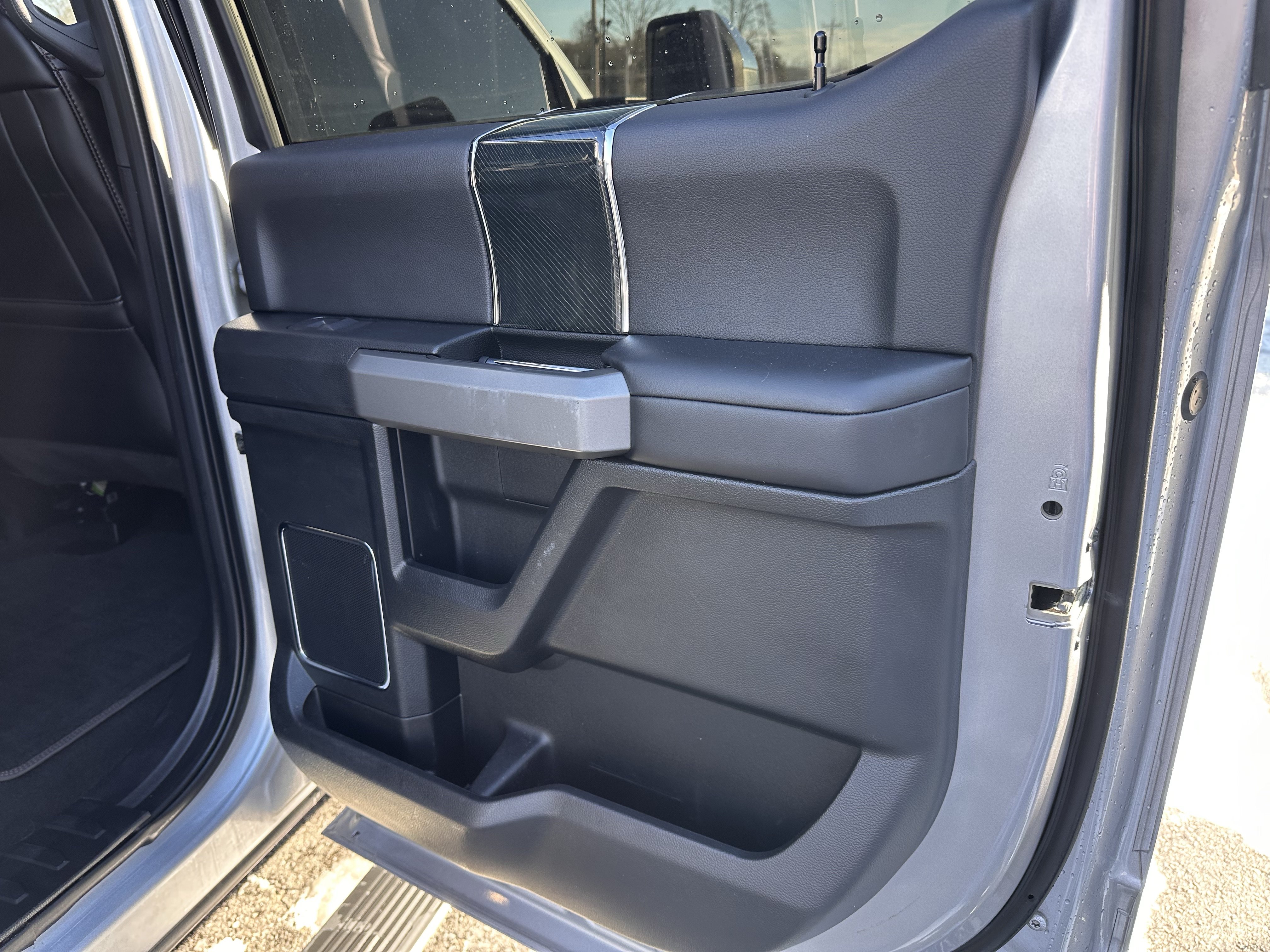 Certified 2021 Ford F350 Platinum AWD/4WD image 18