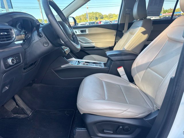 Certified 2023 Ford Explorer Limited w/ Limited Technology Package RWD image 10