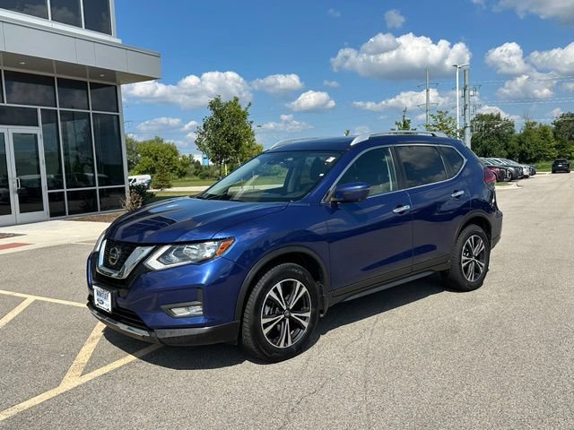 Used 2020 Nissan Rogue SV w/ Sun & Sound Touring Package AWD/4WD image 1