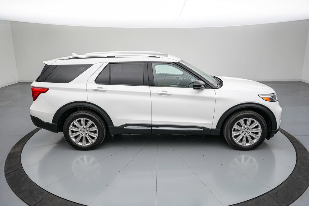 Certified 2023 Ford Explorer Limited w/ Limited Technology Package AWD/4WD image 4