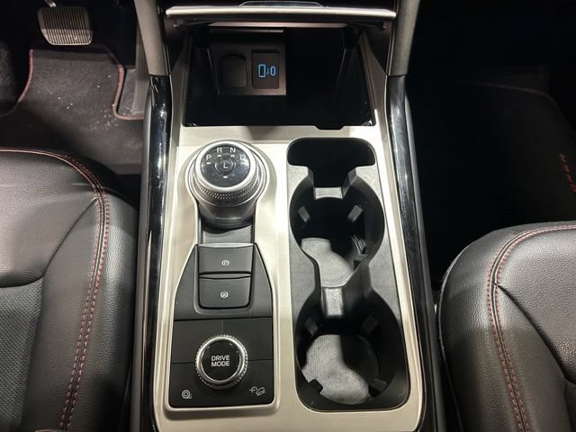 Certified 2022 Ford Explorer ST-Line AWD/4WD image 3