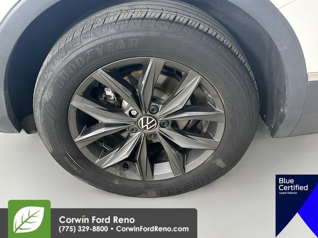 Used 2023 Volkswagen Tiguan SE w/ Panoramic Sunroof Package AWD/4WD image 37