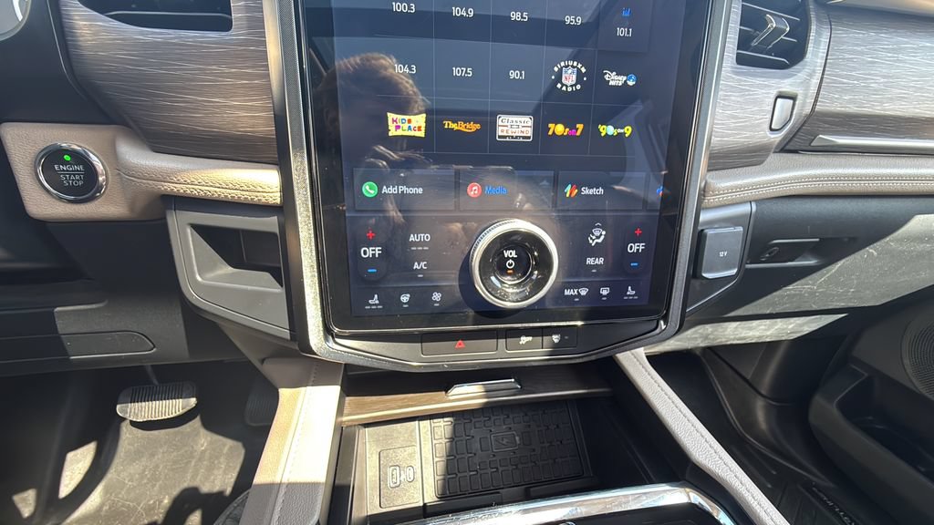 Certified 2022 Ford Expedition Max Limited AWD/4WD image 28