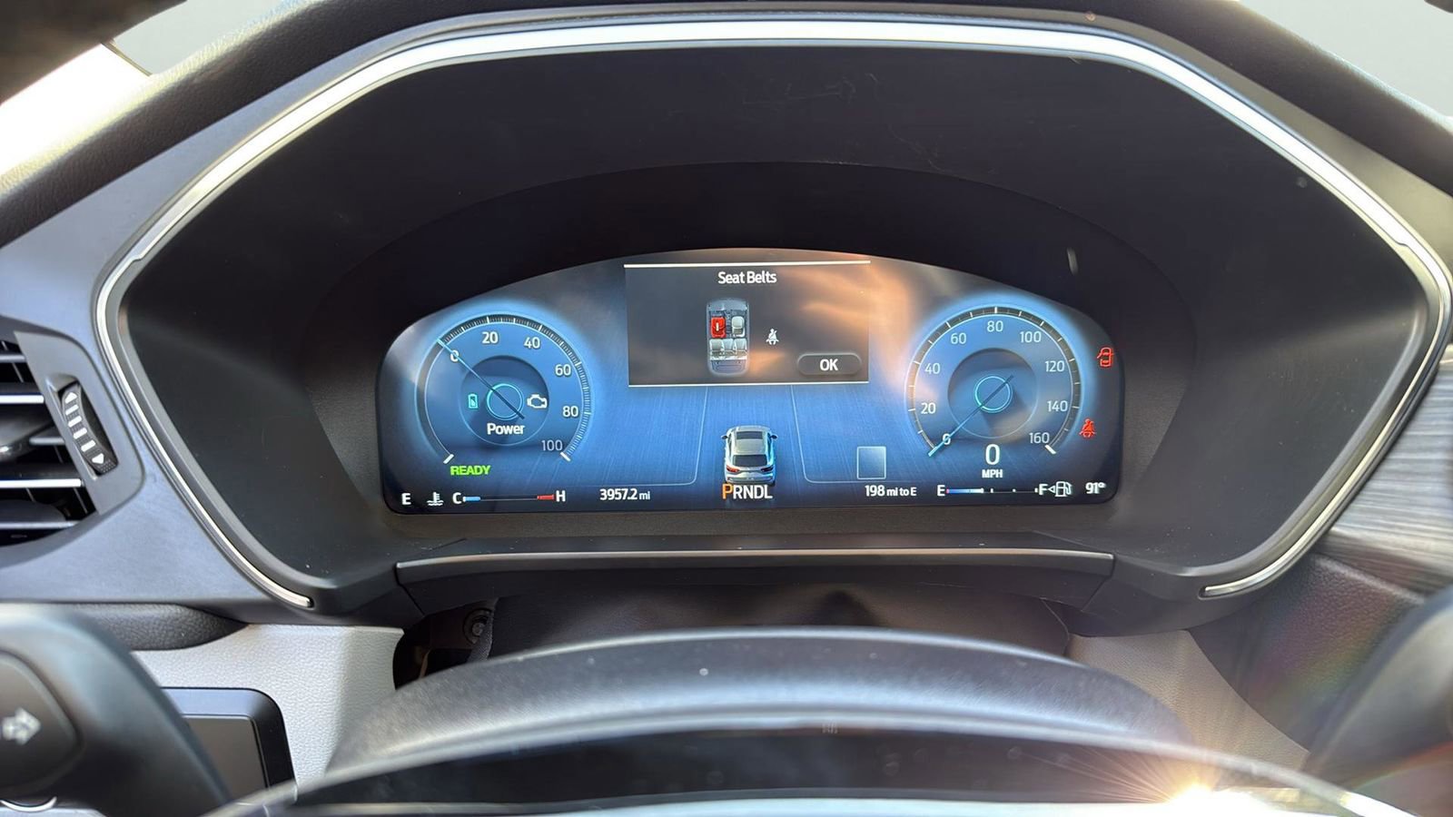 Certified 2025 Ford Escape Platinum w/ Class II Trailer Tow Package image 14