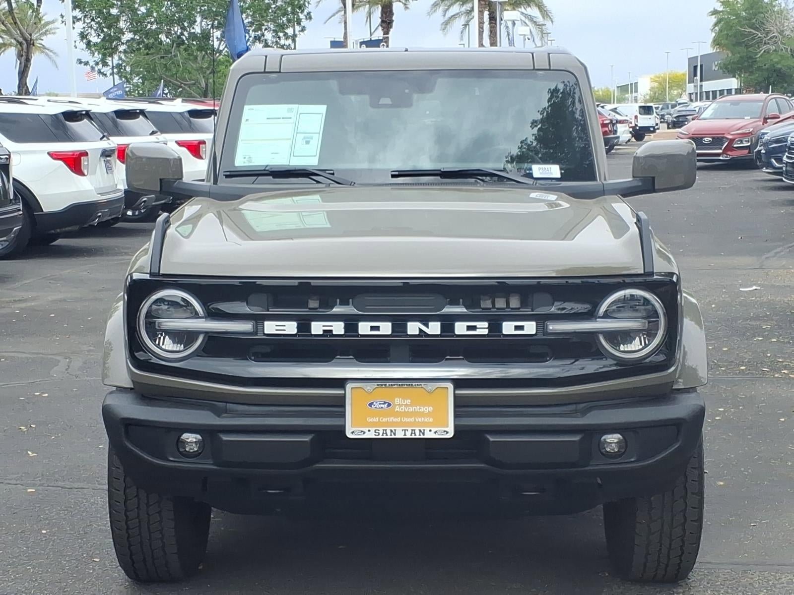Certified 2025 Ford Bronco Outer Banks AWD/4WD image 2