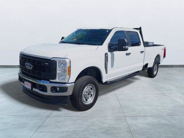 Certified 2025 Ford F250 XL w/ XL Chrome Package AWD/4WD image 3