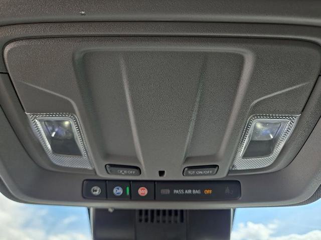 Used 2023 Chevrolet Silverado 1500 Custom image 37