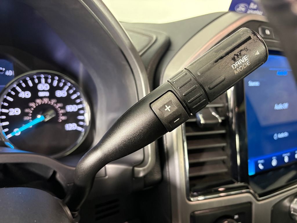 Certified 2022 Ford F350 Platinum w/ Tremor Off-Road Package AWD/4WD image 21