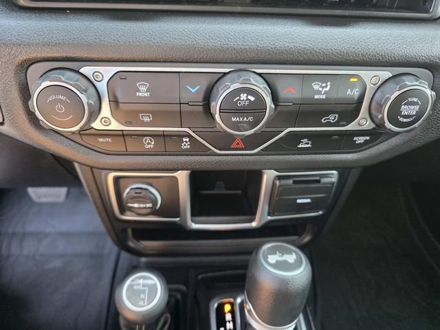 Used 2024 Jeep Wrangler Sport AWD/4WD image 17