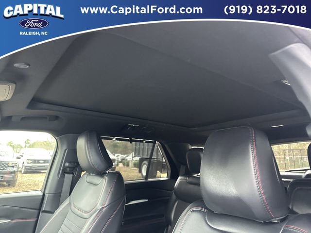 Certified 2025 Ford Explorer ST-Line w/ Premium Package image 21