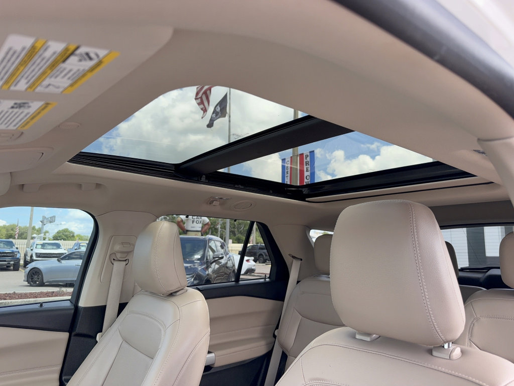 Certified 2023 Ford Explorer Limited w/ Limited Technology Package RWD image 29