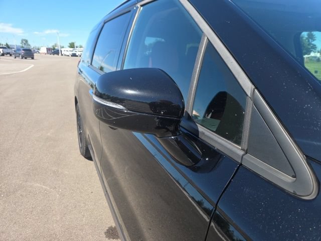 Used 2024 Kia Carnival SX FWD image 5
