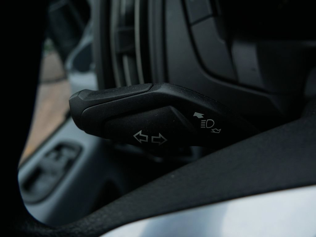 Certified 2019 Ford Transit 150 XL RWD image 28