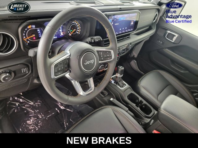 Used 2024 Jeep Wrangler Unlimited Sahara w/ Technology Group AWD/4WD image 12