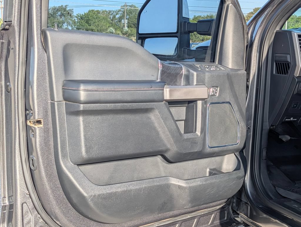 Certified 2020 Ford F250 Platinum w/ FX4 Off-Road Package AWD/4WD image 26