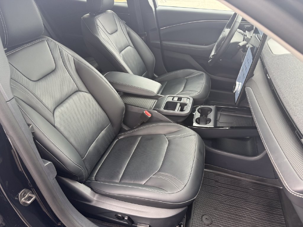 Certified 2025 Ford Mustang Mach-E Premium AWD/4WD image 18