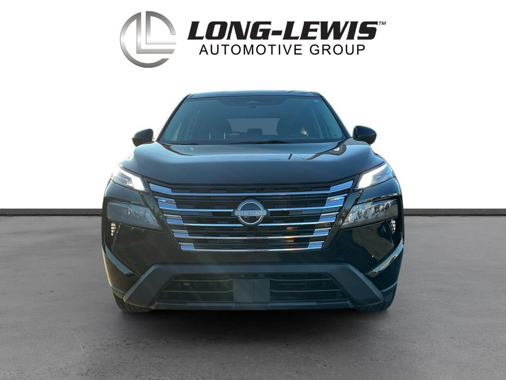 Used 2024 Nissan Rogue S FWD image 11