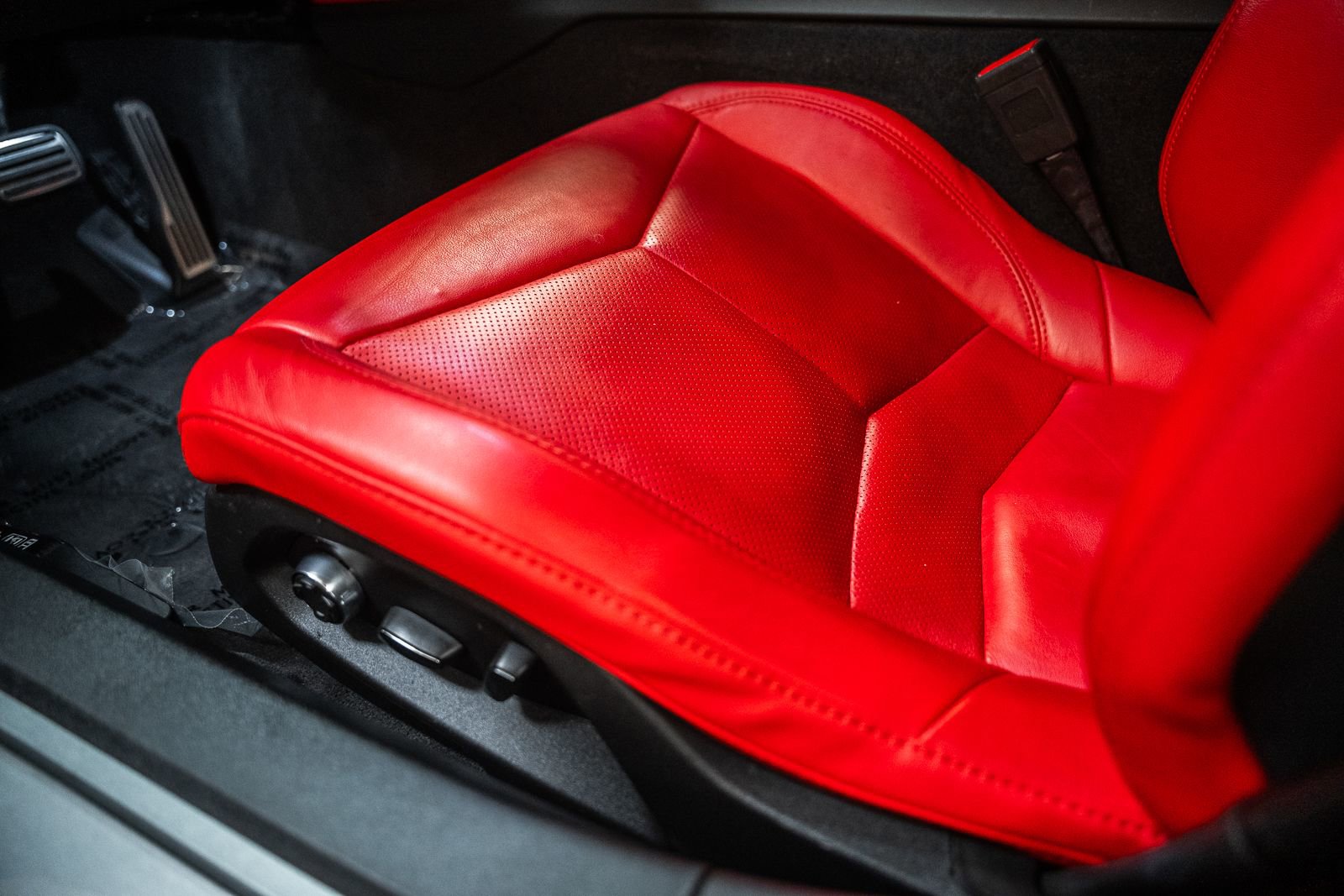 Used 2024 Chevrolet Corvette Stingray Preferred Conv w/ Z51 Performance Package image 38