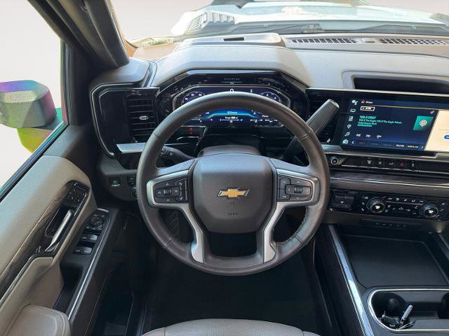 Used 2024 Chevrolet Silverado 2500 LTZ w/ LTZ Convenience Package image 12
