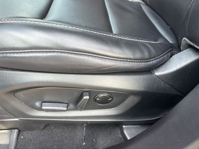 Certified 2022 Ford Explorer XLT w/ Equipment Group 202A image 12