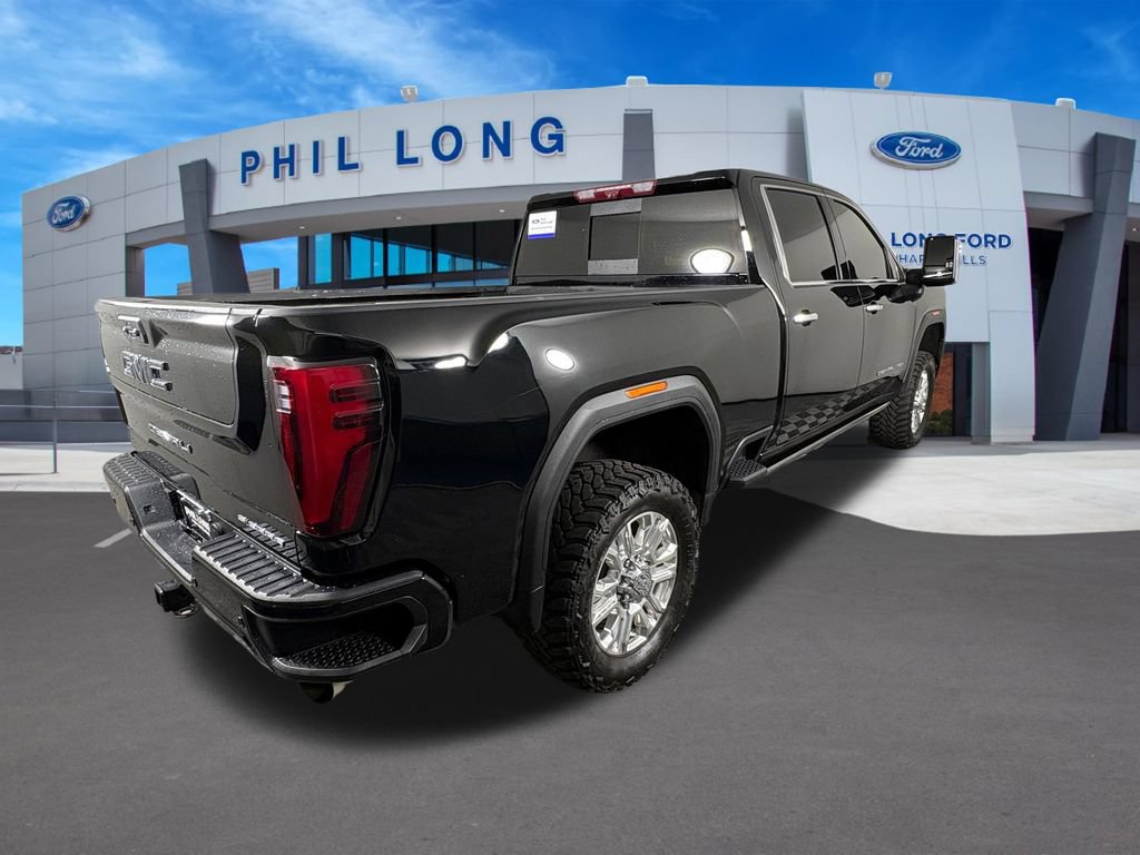 Used 2024 GMC Sierra 3500 Denali Ultimate AWD/4WD image 5