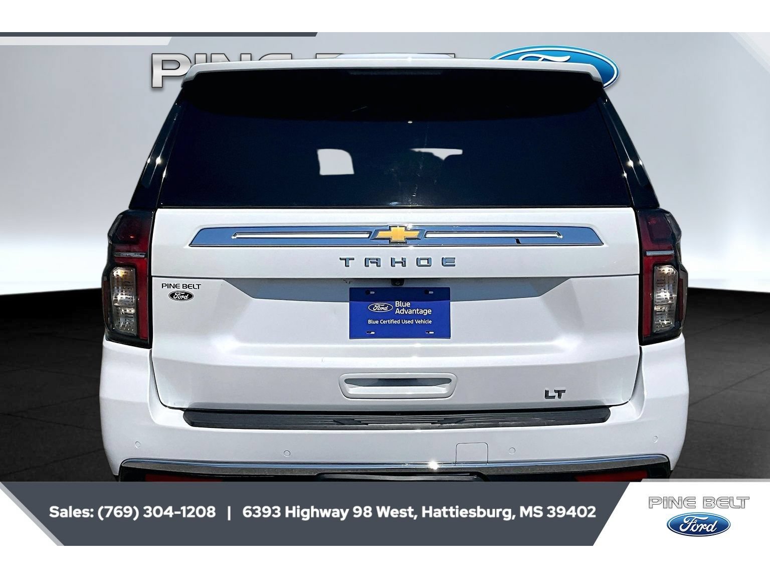 Used 2022 Chevrolet Tahoe LT w/ Luxury Package AWD/4WD image 4