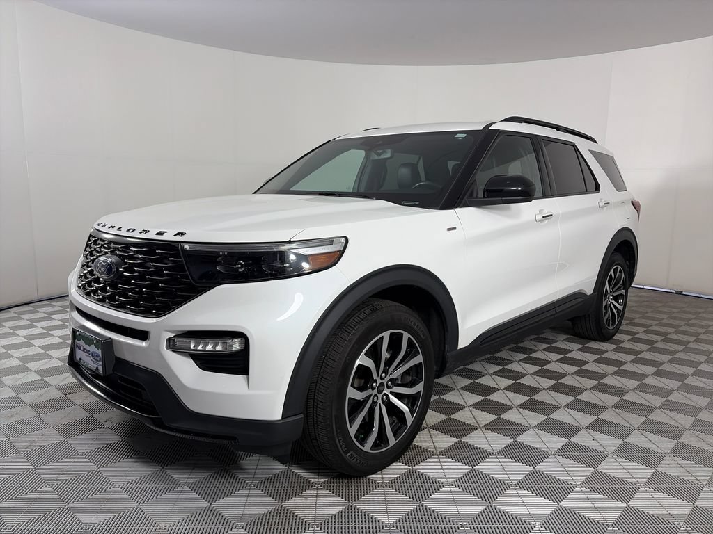 Certified 2023 Ford Explorer ST-Line w/ Class IV Trailer Tow Package AWD/4WD image 3