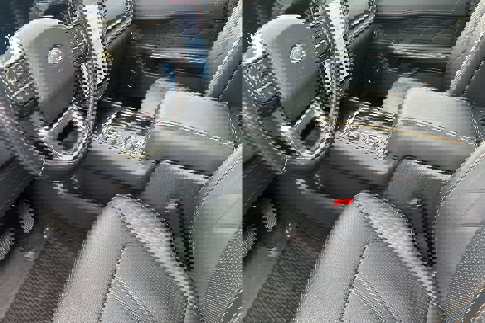 Certified 2023 Ford Expedition Platinum image 11