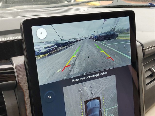 Certified 2022 Ford Expedition Platinum image 23