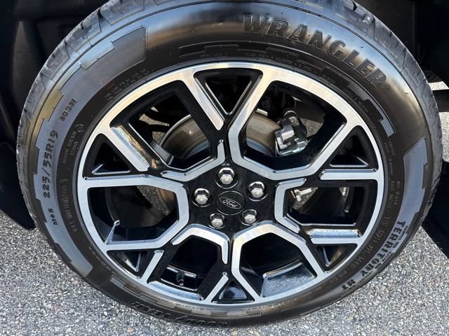 Certified 2025 Ford Maverick Lariat w/ 4K Tow Package AWD/4WD image 12