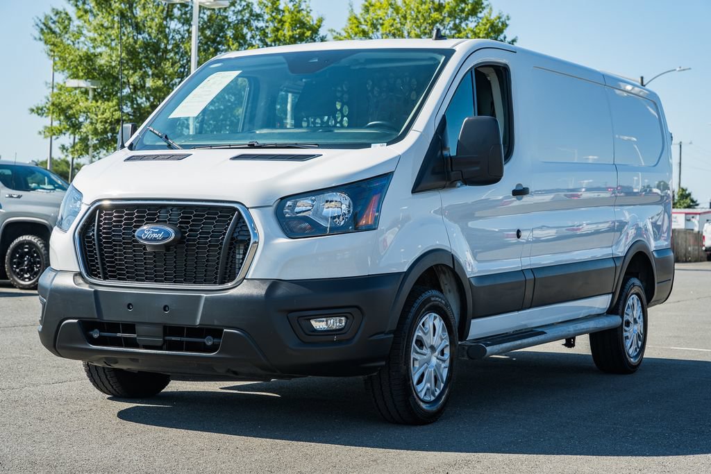 Certified 2025 Ford Transit 250 Low Roof w/ Exterior Upgrade Package RWD image 3